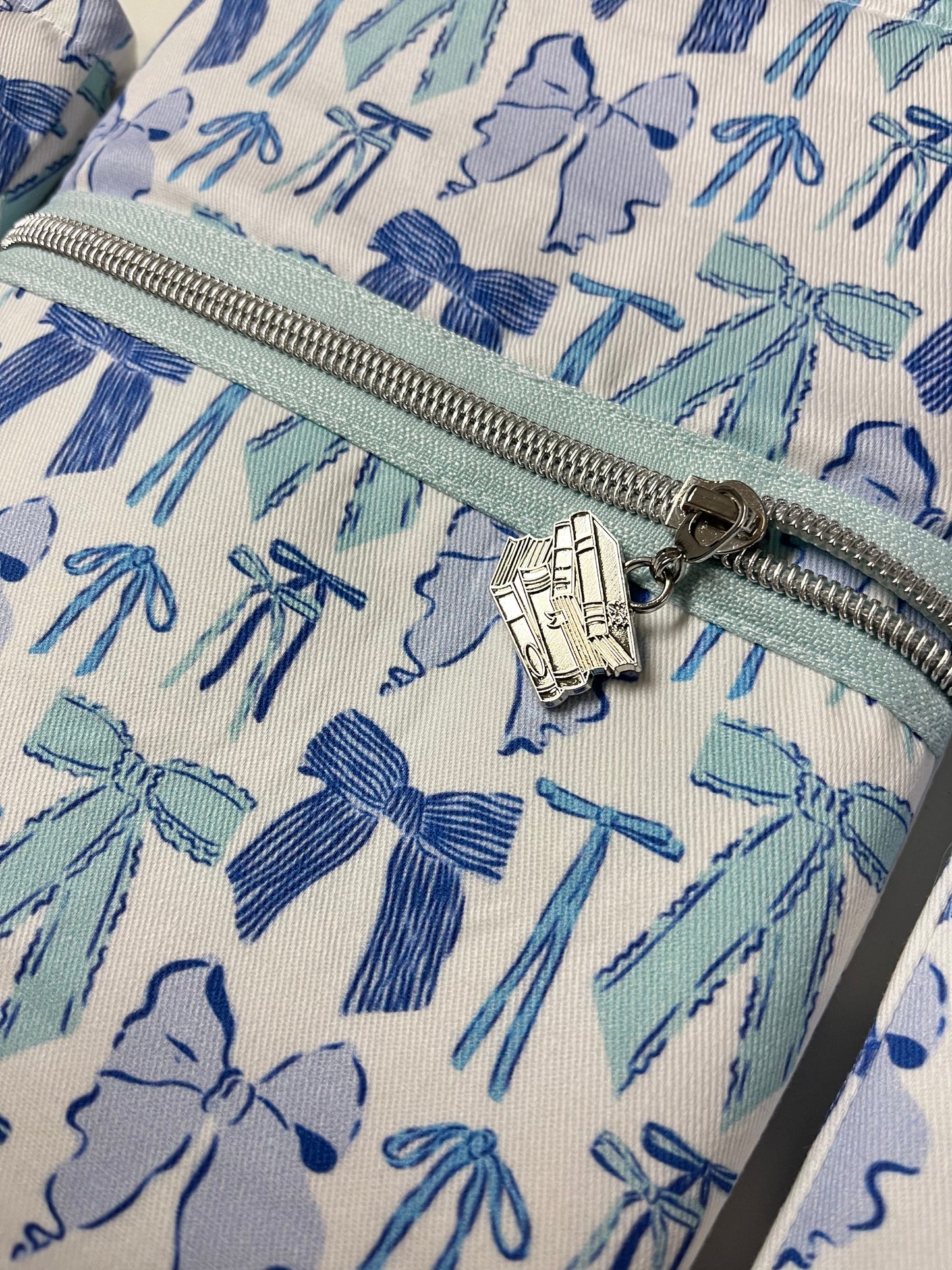 Book Sleeve - blue bows