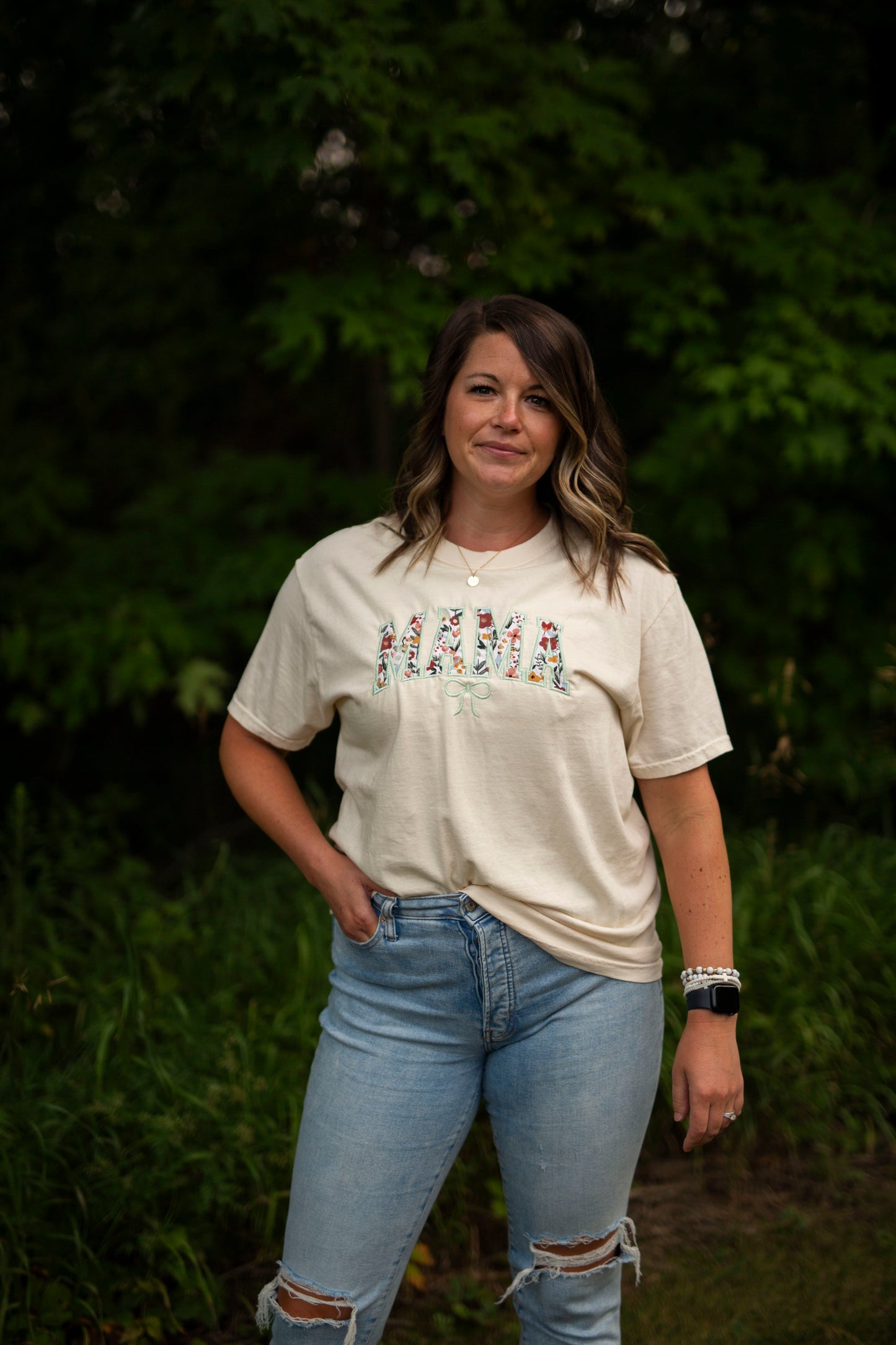 Mama embroidered - Bow t-shirt