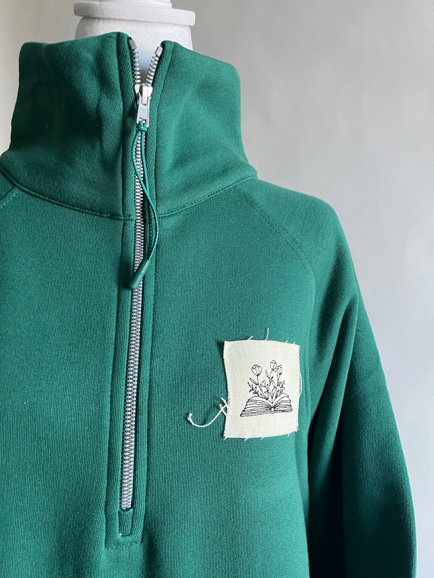 Patch book sweatshirt