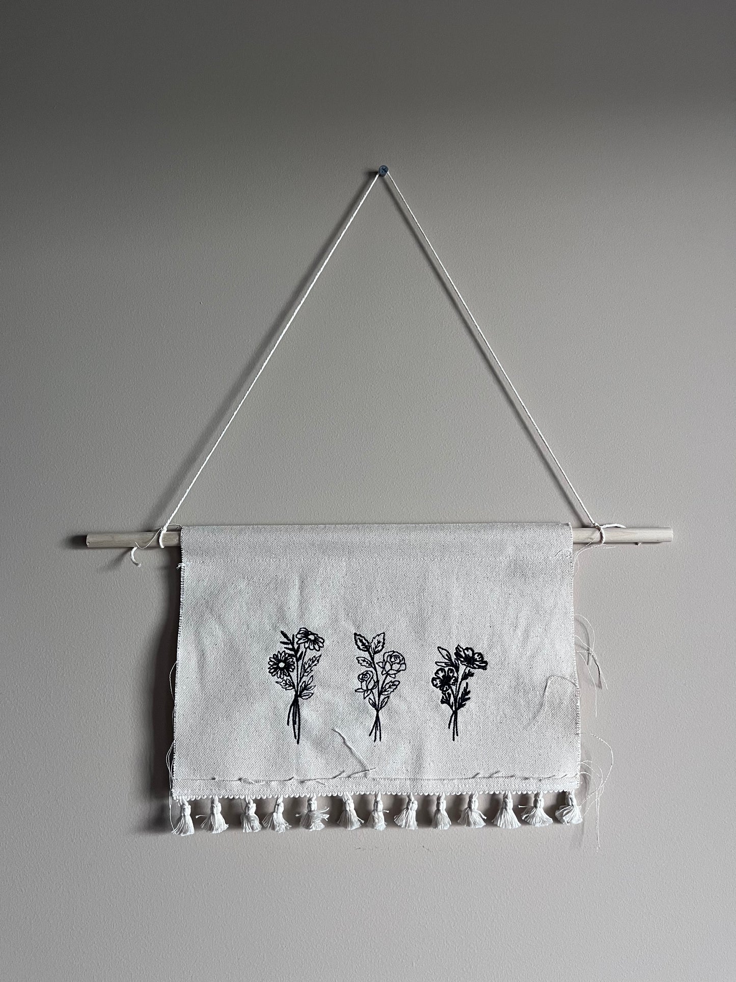 Birth flower wall decor