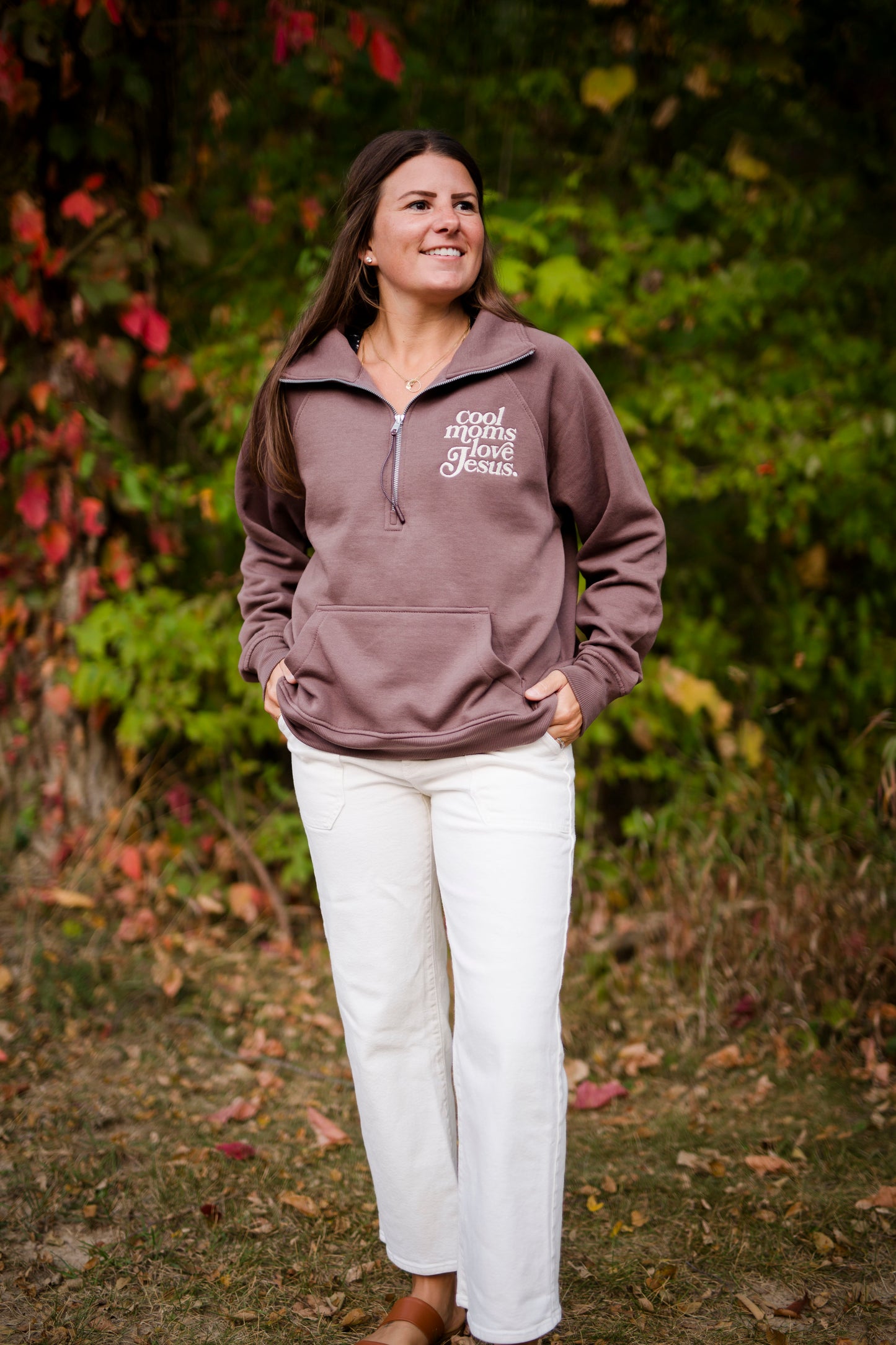 Cool Moms Love Jesus - Mocha