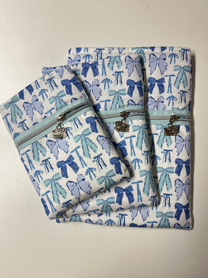 Book Sleeve - blue bows