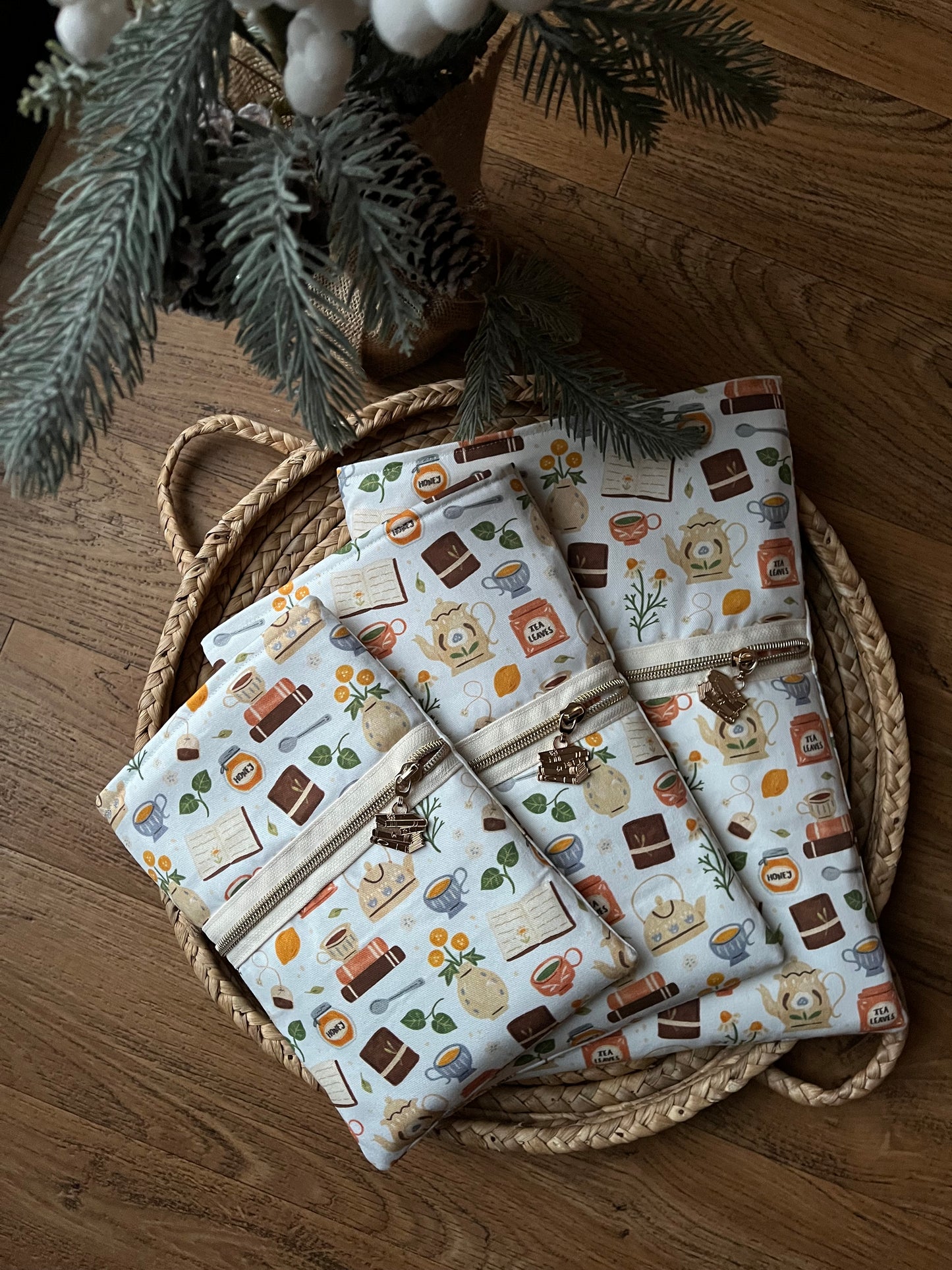 Book Sleeve - Winter Tea