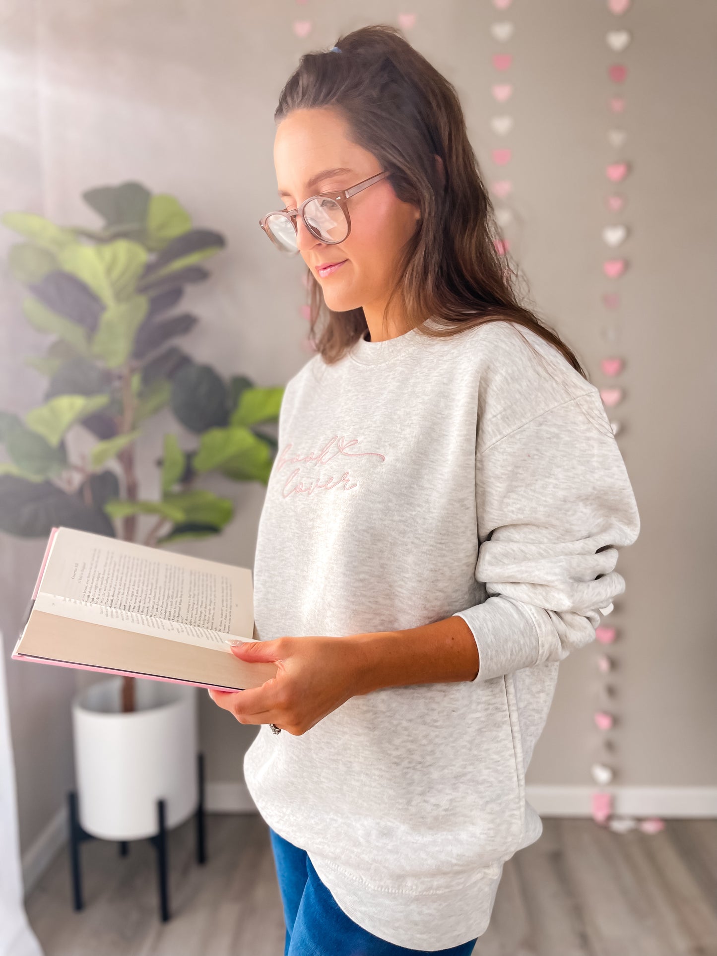 Book Lover with bow sweatshirt