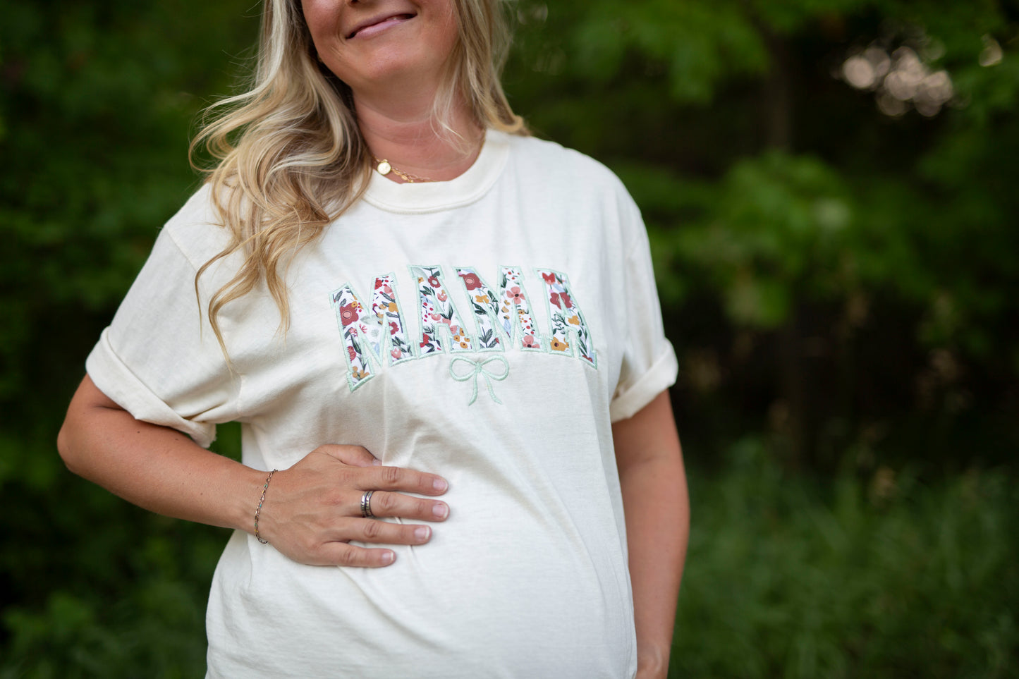 Mama embroidered - Bow t-shirt
