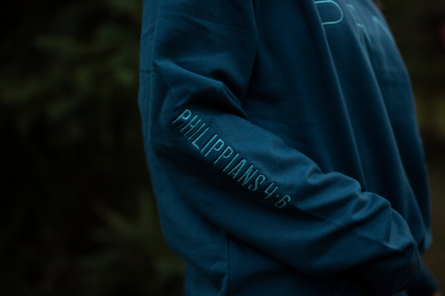 PRAY embroidered crewneck