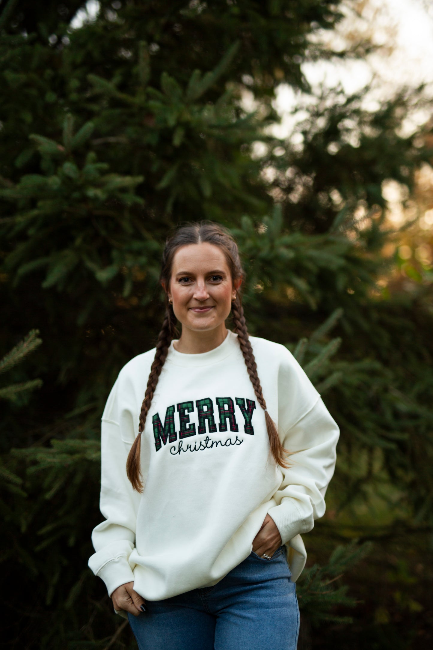 Women's Christmas Sweatshirt Embroidered  - Merry Christmas Applique